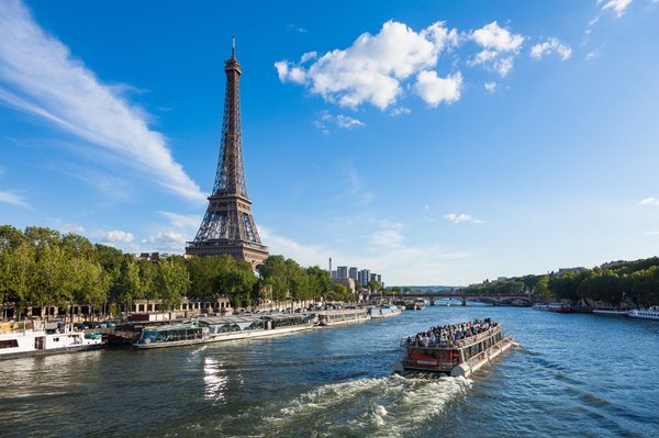 Choisissez le bateaux parisiens pour vos vacances.